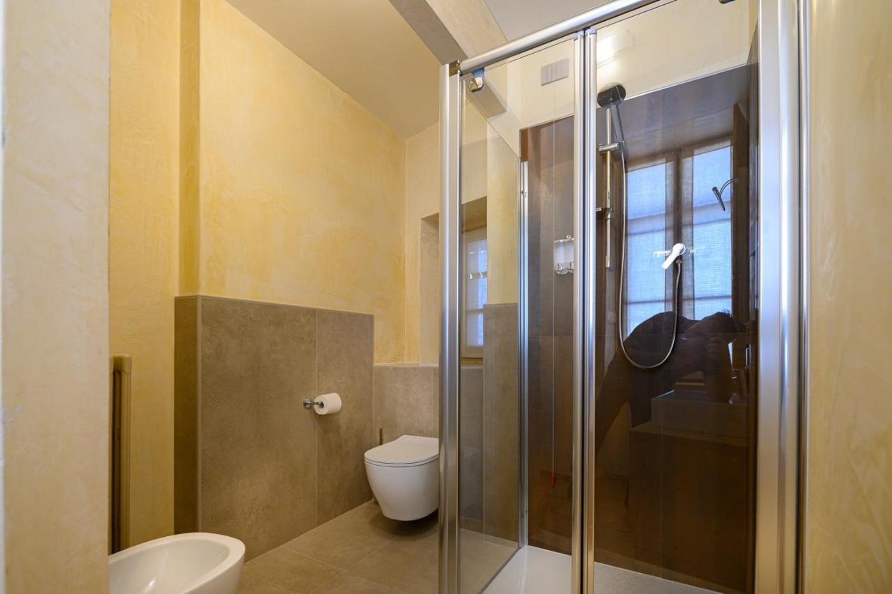 B&B Antica Residenza Centro Storico Tirano Bagian luar foto