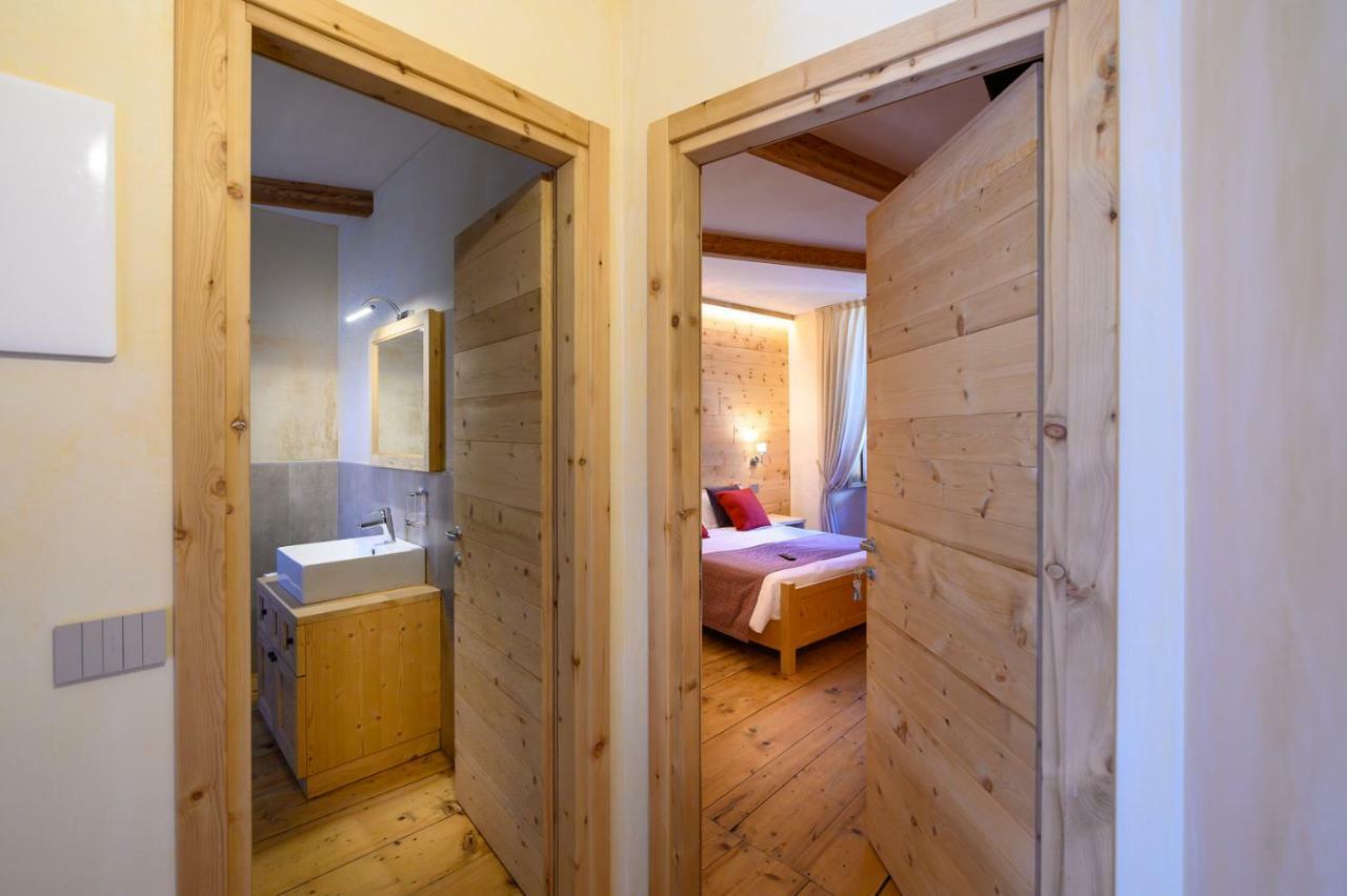 B&B Antica Residenza Centro Storico Tirano Bagian luar foto