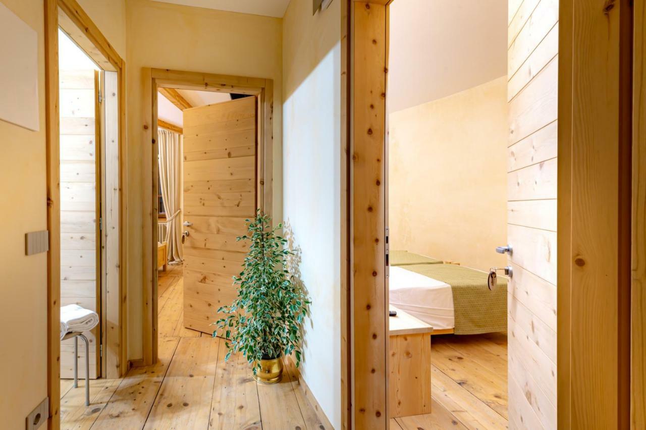 B&B Antica Residenza Centro Storico Tirano Bagian luar foto